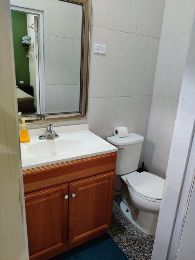 Woodbrook On The Avenue Bed and Breakfast Port of Spain Exteriör bild
