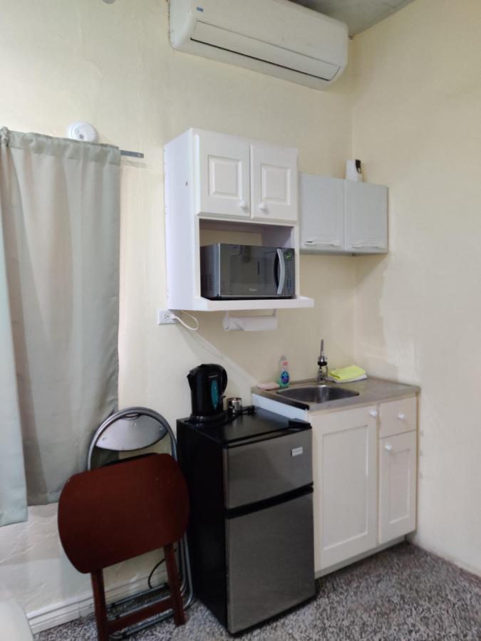 Woodbrook On The Avenue Bed and Breakfast Port of Spain Exteriör bild