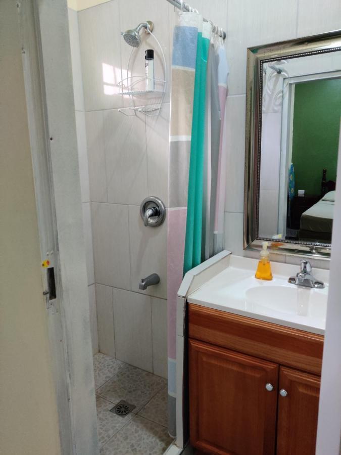 Woodbrook On The Avenue Bed and Breakfast Port of Spain Exteriör bild